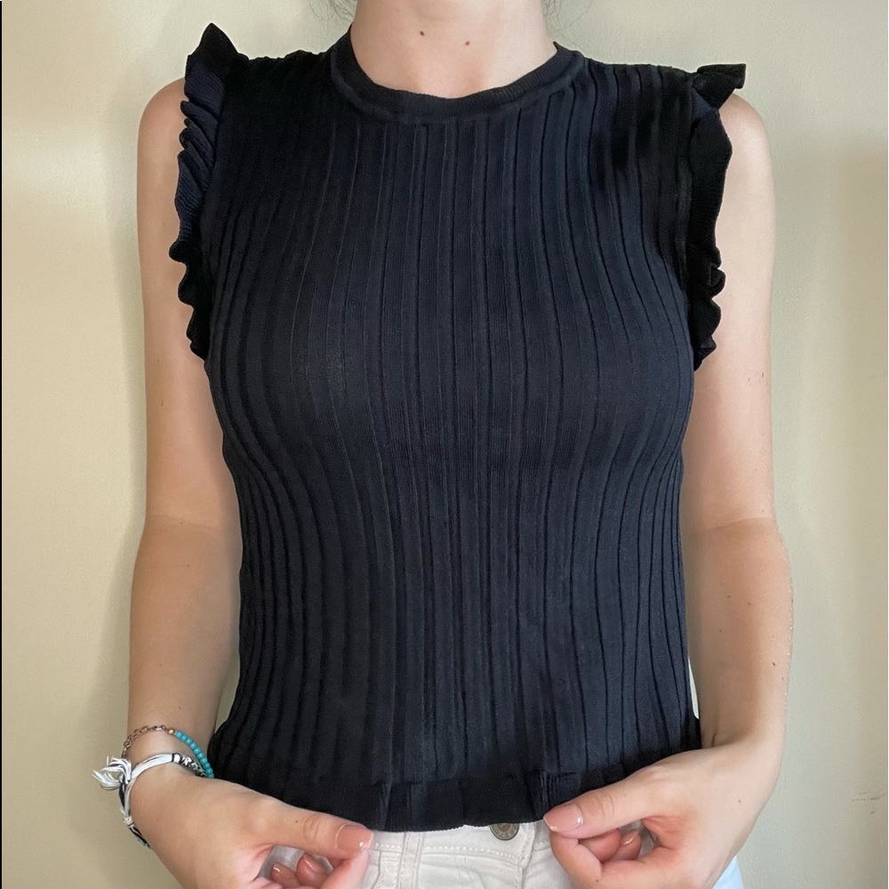 Ruffled/Ribbed Black Top